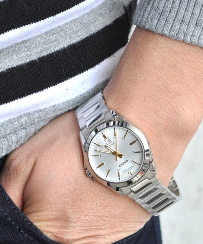 Casio Casio Collection MTP-1370D-7A2VDF (MTP-1370D-7A2) , наручные мужские часы фото под углом