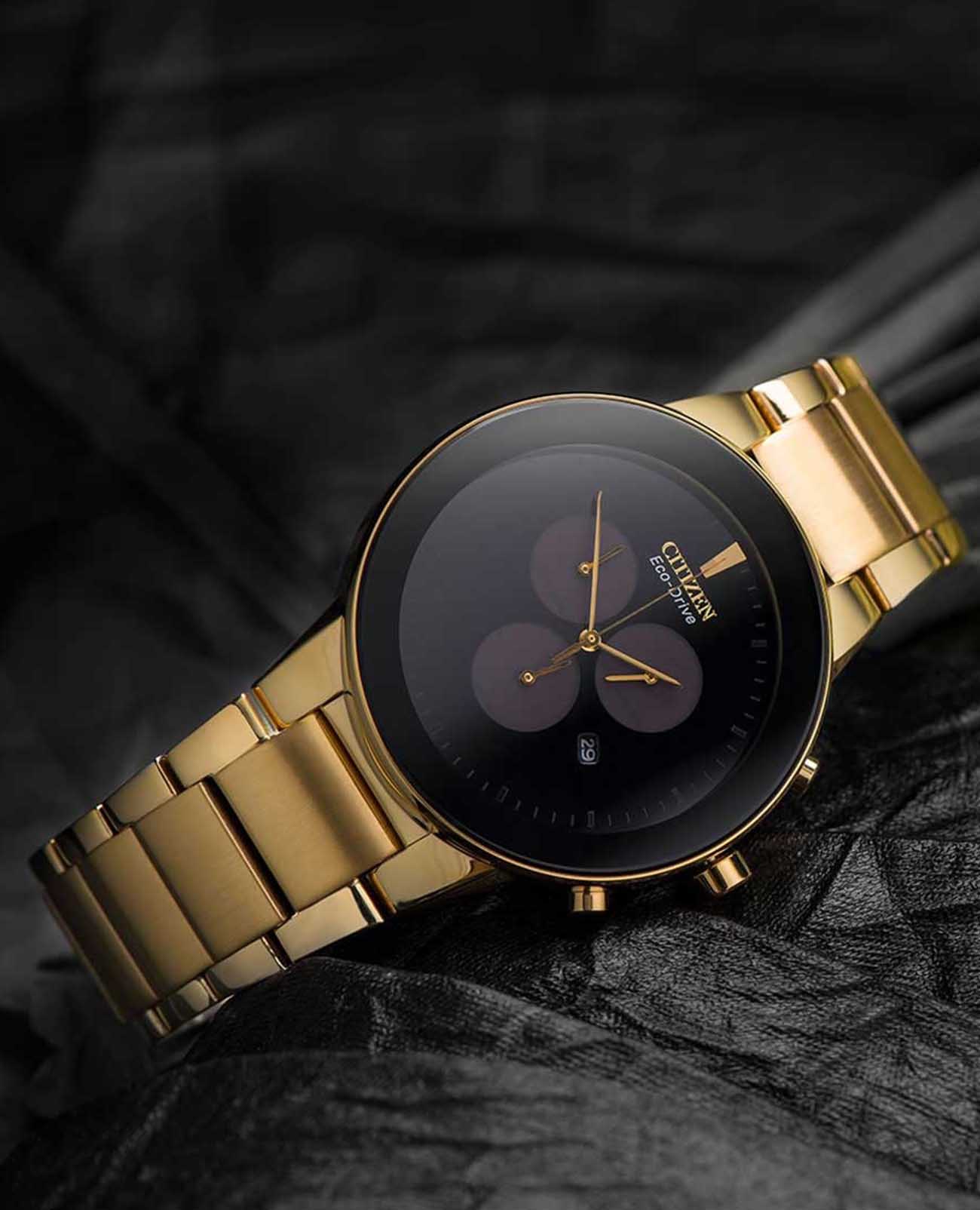 Citizen AT2242-55E мужские часы застежка крупным планом