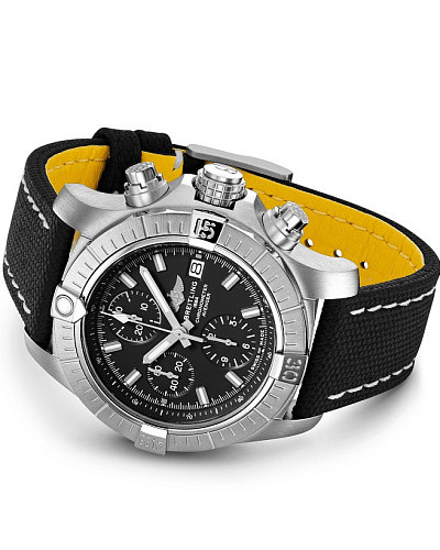 Breitling Avenger Chronograph 43 A13385101B1X2